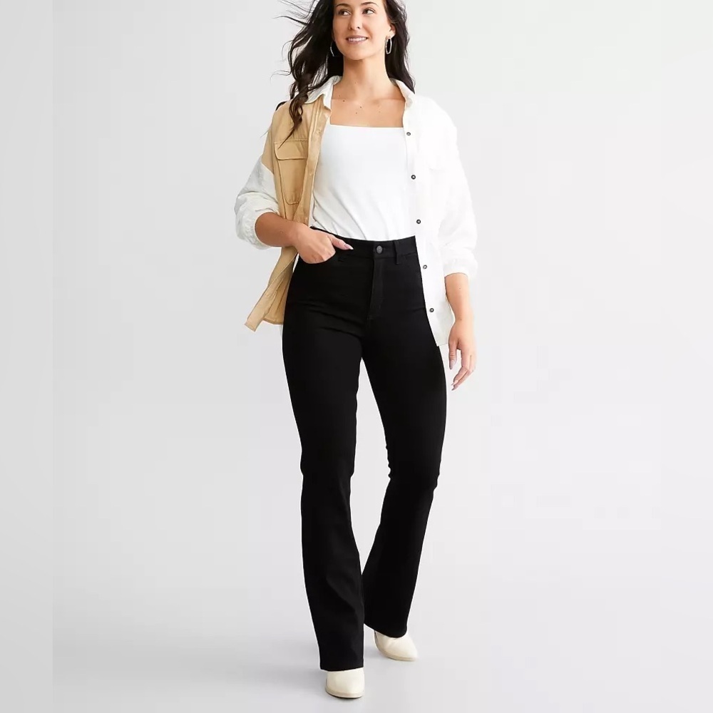 Buckle Parker Bootcut High Stretch Jean size 36x31 1/2